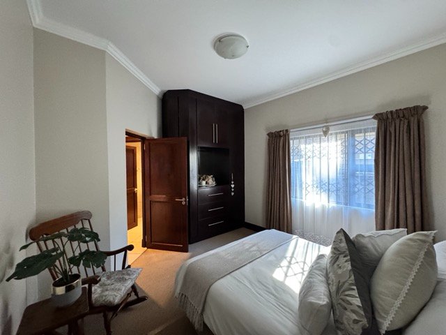 Spacious Family Home with Lush Garden, Pool & Separate Flatlet – Must see