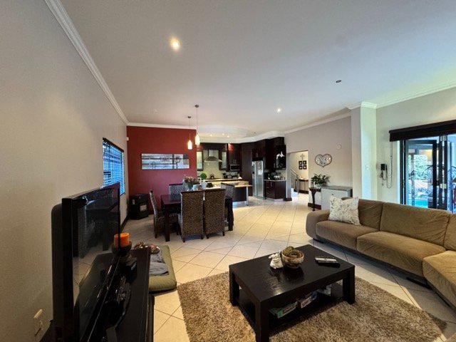 Spacious Family Home with Lush Garden, Pool & Separate Flatlet – Must see