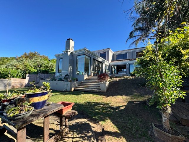 Spacious Family Home with Lush Garden, Pool & Separate Flatlet – Must see
