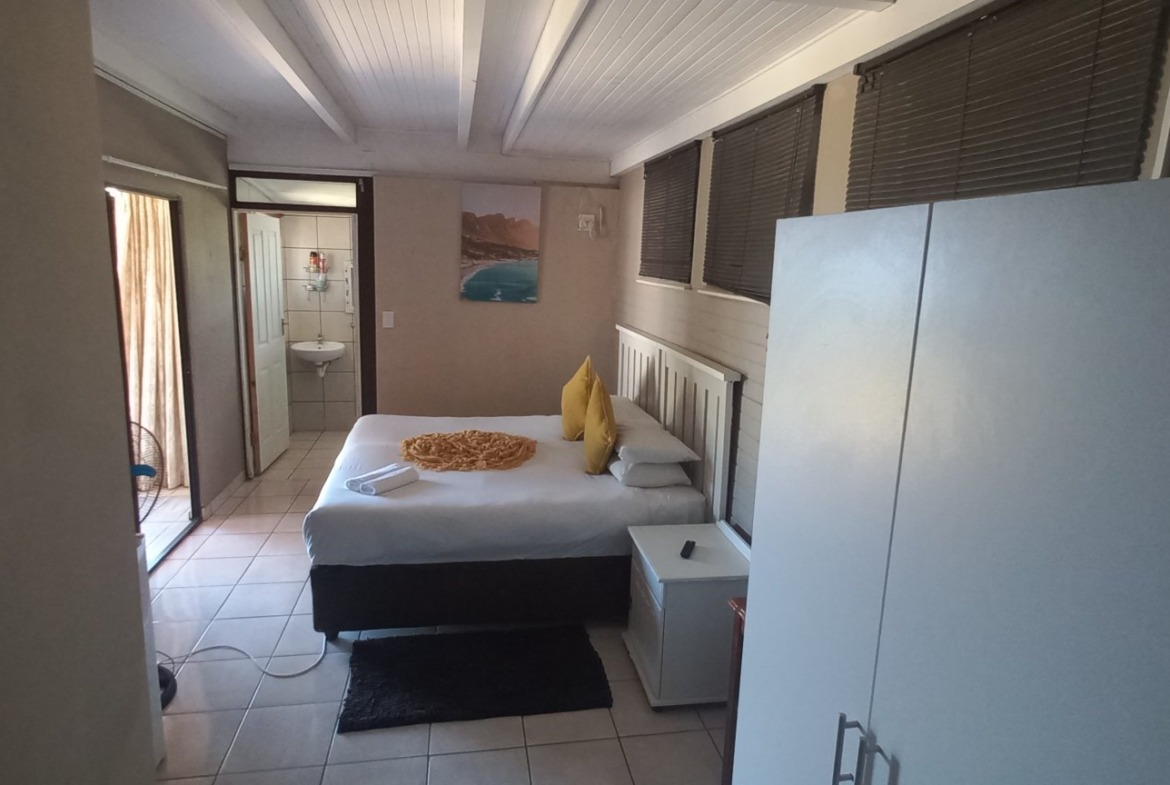 Prime Investment Opportunity: 7-Bed Coastal Gem on 2,800sqm plot.