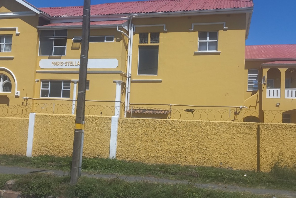 2-Bedroom Apartment in Prime Quigney – Investment Potential!