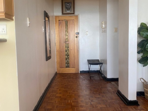 Charming apartment for sale in Quigney