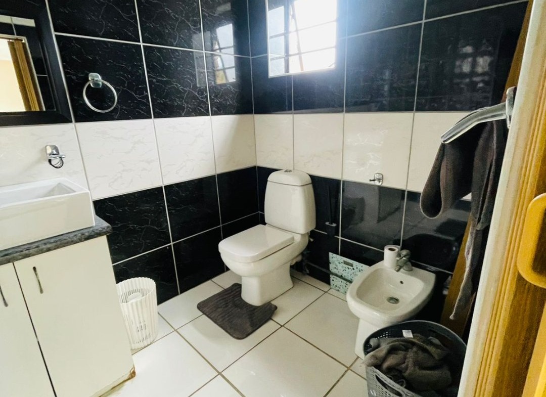 3 Bedroom House for Sale in Gonubie