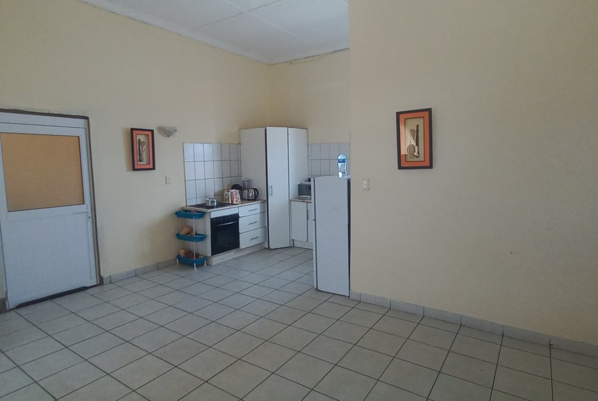 2-Bedroom Apartment in Prime Quigney – Investment Potential!