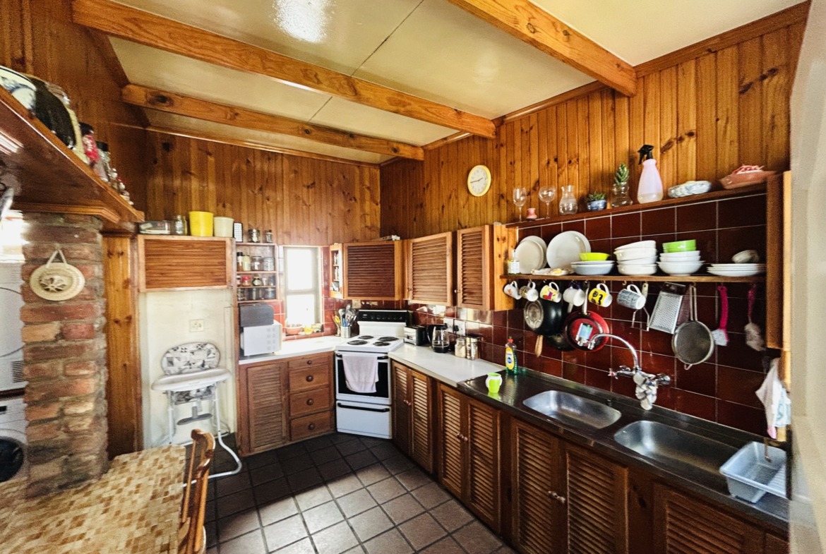 4 Bedroom home for sale in Quigney!