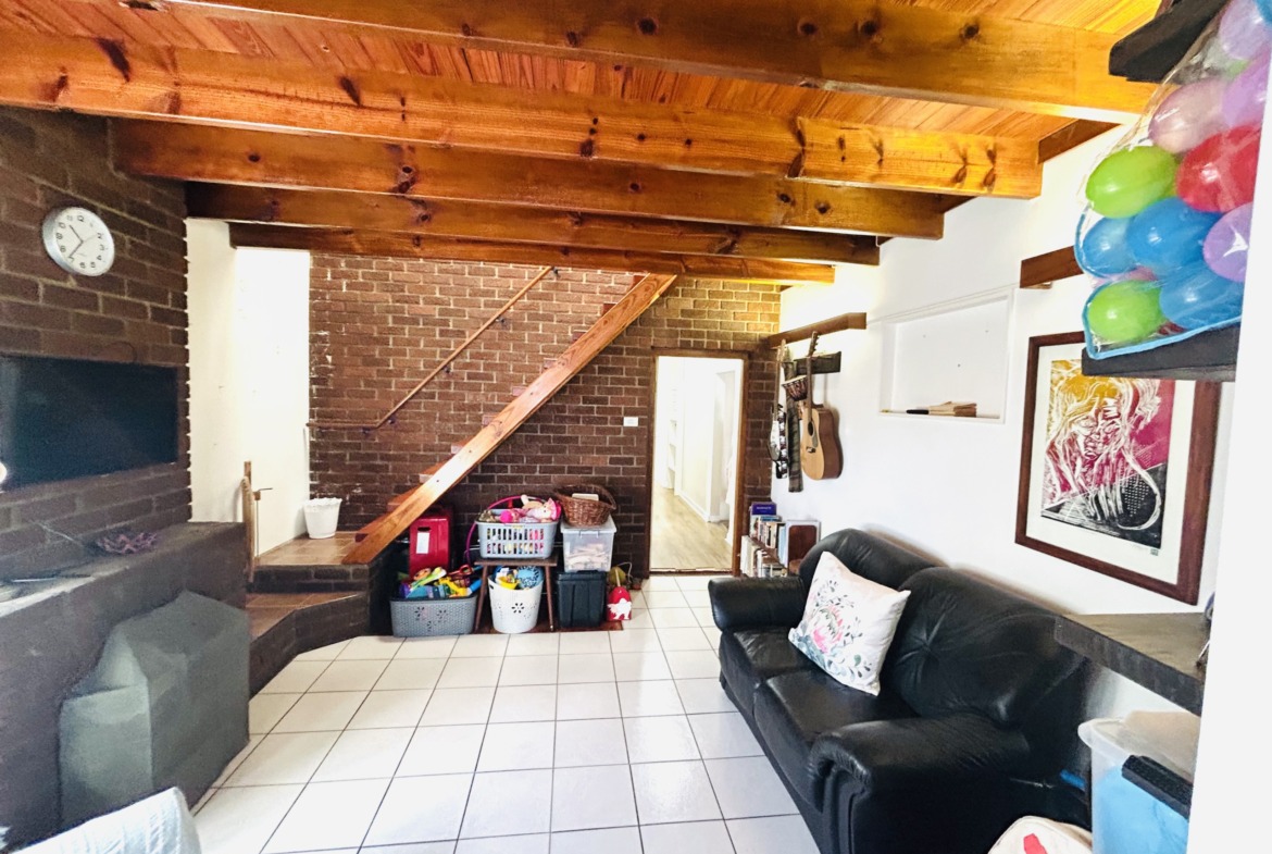 4 Bedroom home for sale in Quigney!