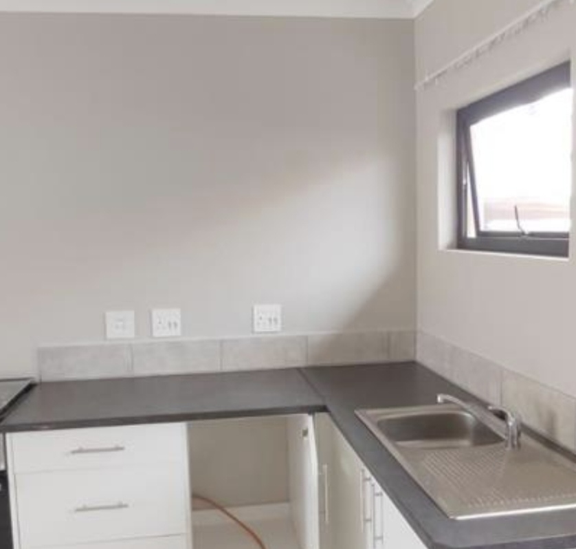 A charming 3-bedroom, 2-bathroom apartment available for purchase in Kidd’s Beach.