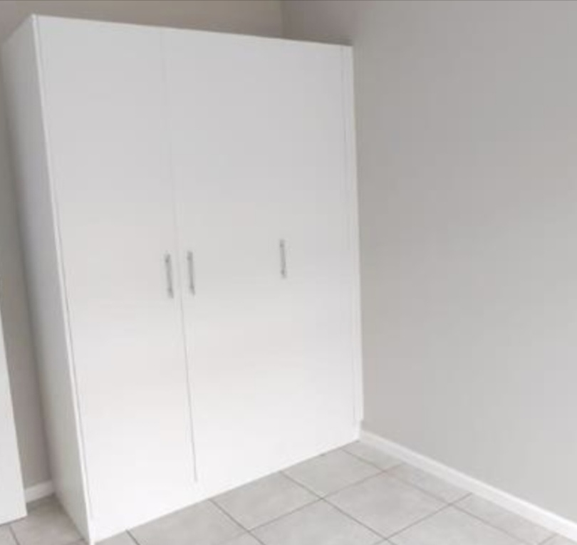 A charming 3-bedroom, 2-bathroom apartment available for purchase in Kidd’s Beach.