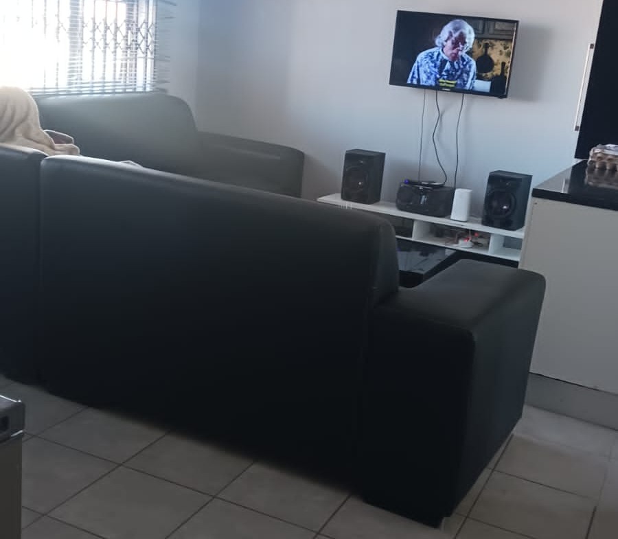 3 Bedroom Home For Sale In Amalinda Downs