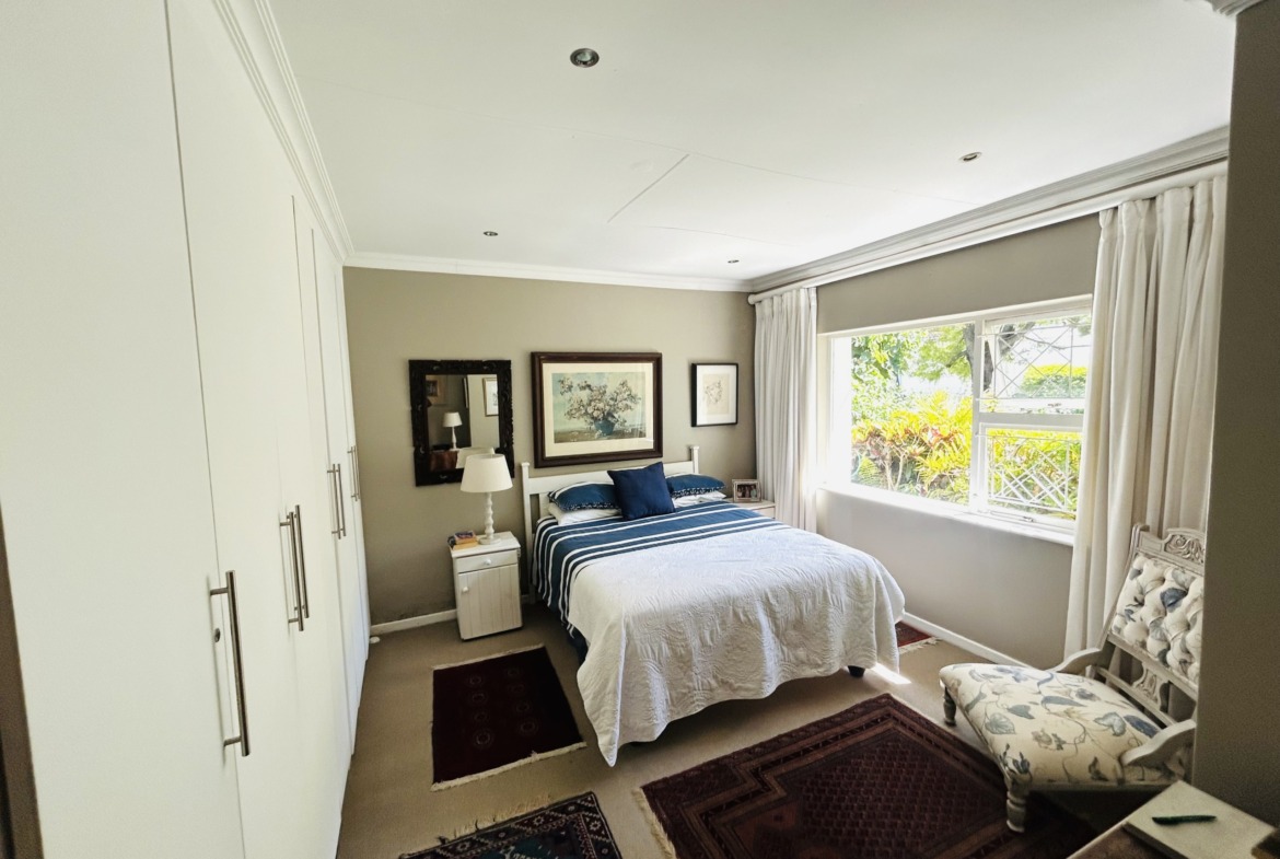 Townhouse for sale in Beacon Bay