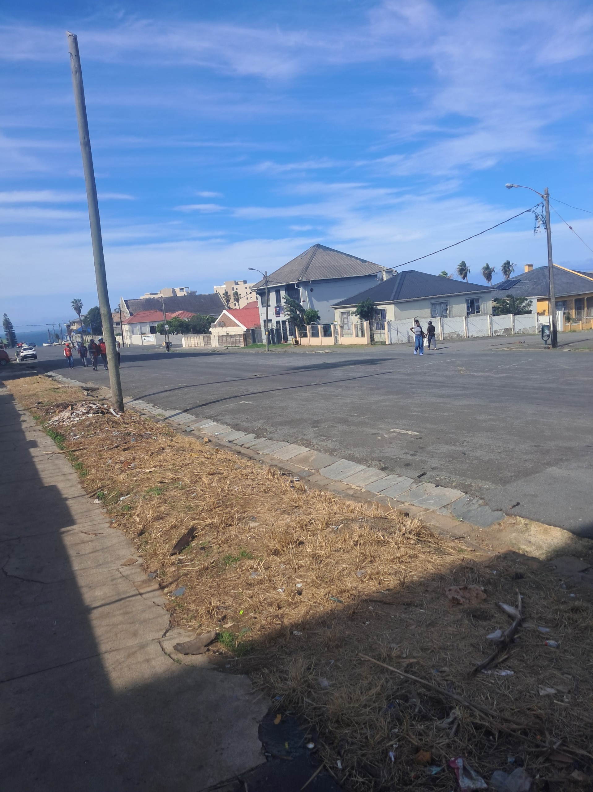 20260415_134503 Bachelor Flat for Sale in Quigney – Close to the Beach & CBD
