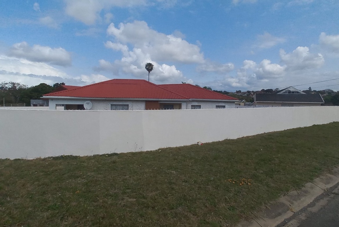 Prime 1,119m² Opportunity with Dual Rental Units