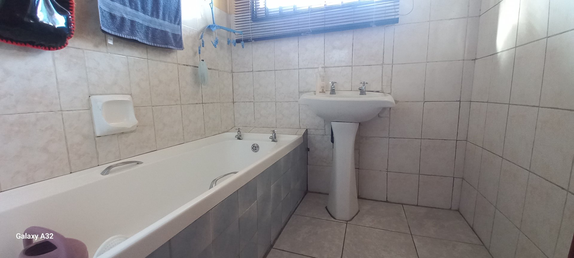 Modern 3-Bedroom Family Home on a Generous Corner Stand – NU17, Mdantsane