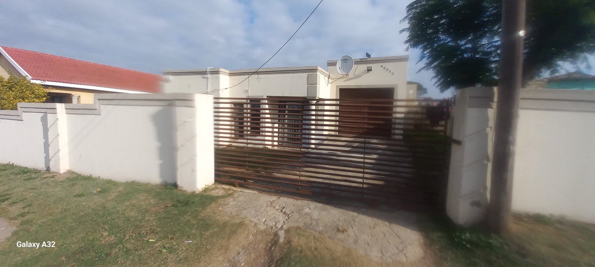 21 Prime Investment Opportunity in Amalinda Forest: 3-Bedroom House + 4 Income-Generating Flats!