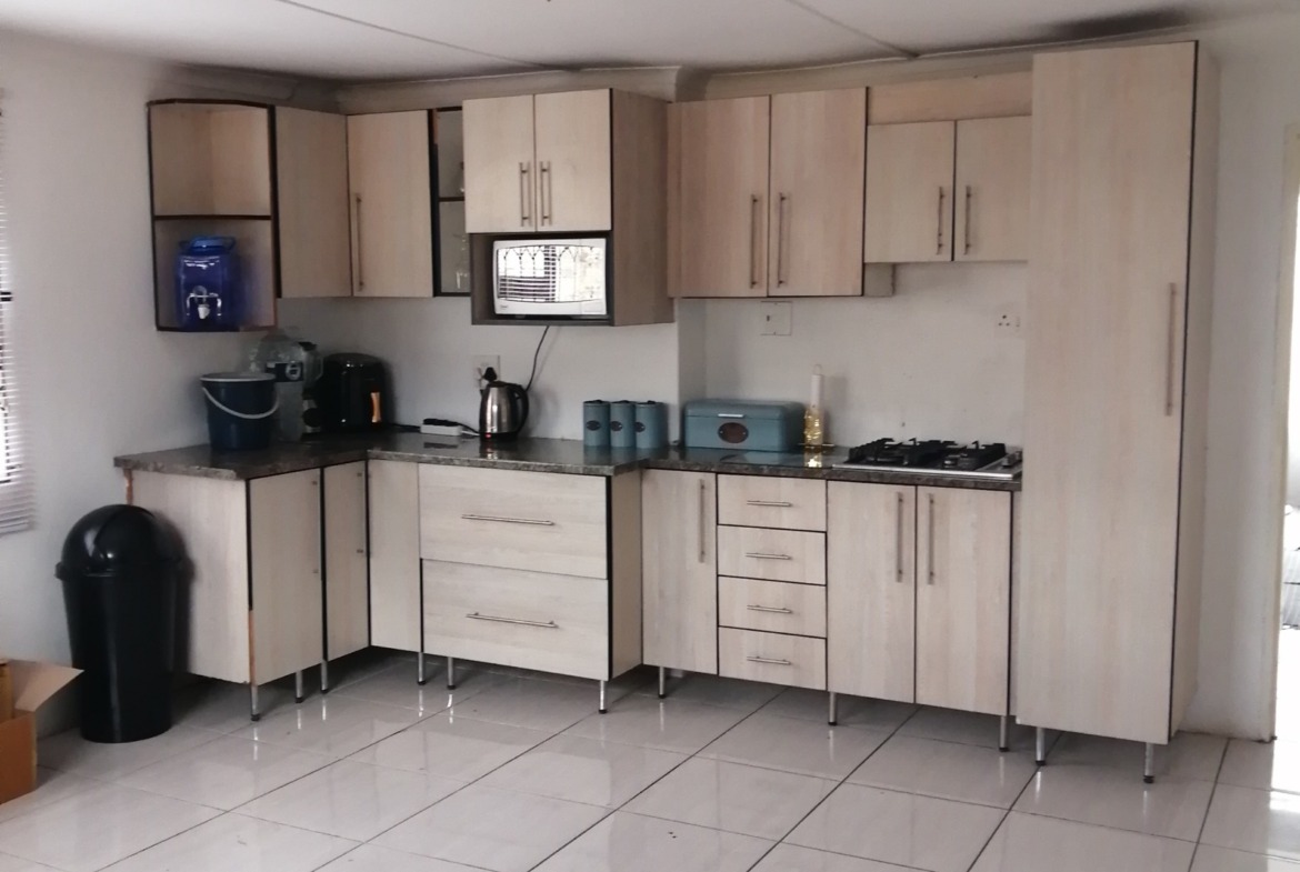 Modern 3-Bedroom Family Home in NU2