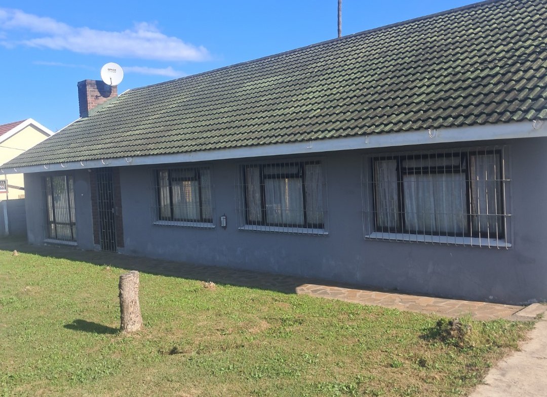 Spacious Property with Excellent Income-Generating Potential