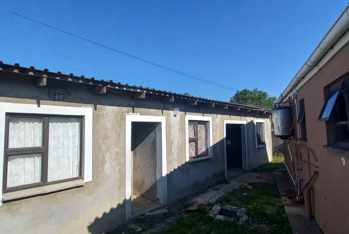 Beautiful 5-Bedroom Property For Sale in NU12, Mdantsane