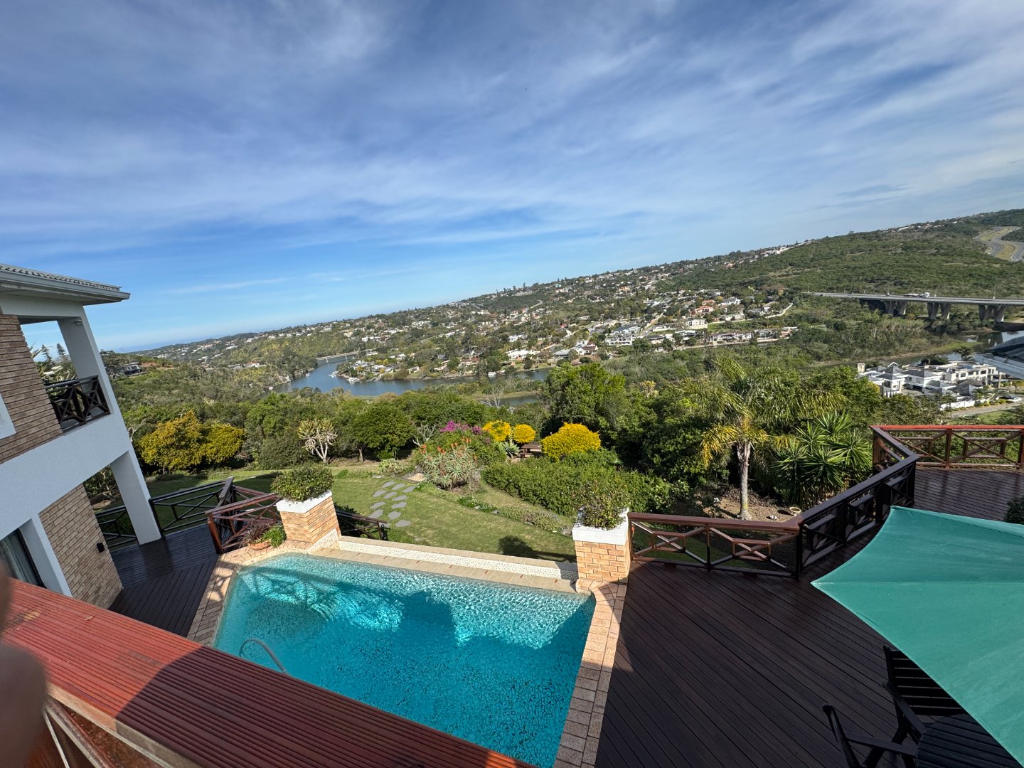 Luxurious Beacon Bay Family Home with Pool