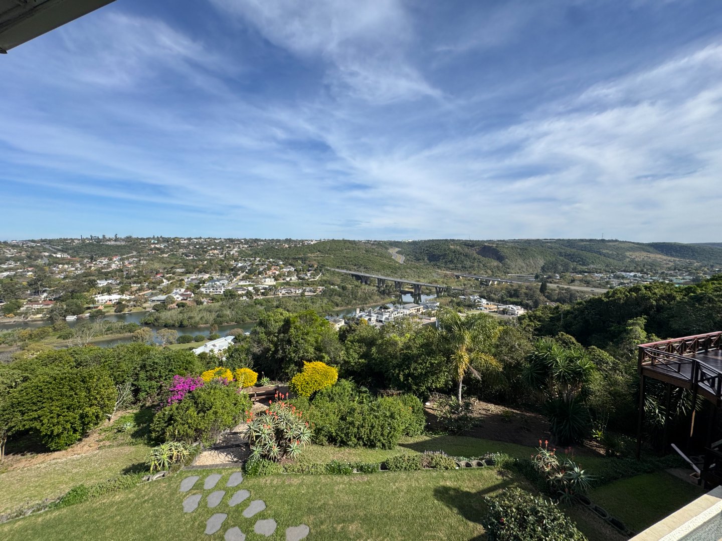 Luxurious Beacon Bay Family Home with Pool