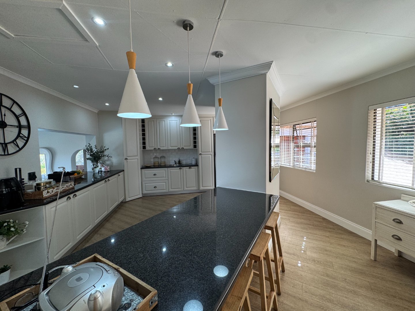 Luxurious Beacon Bay Family Home with Pool